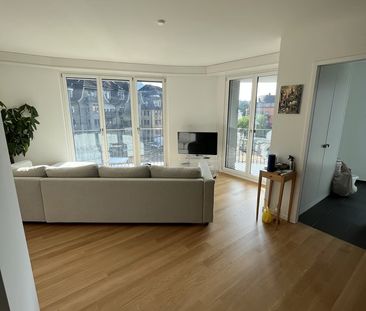 1 Zimmer, 95 m², 3. Stock - Photo 2