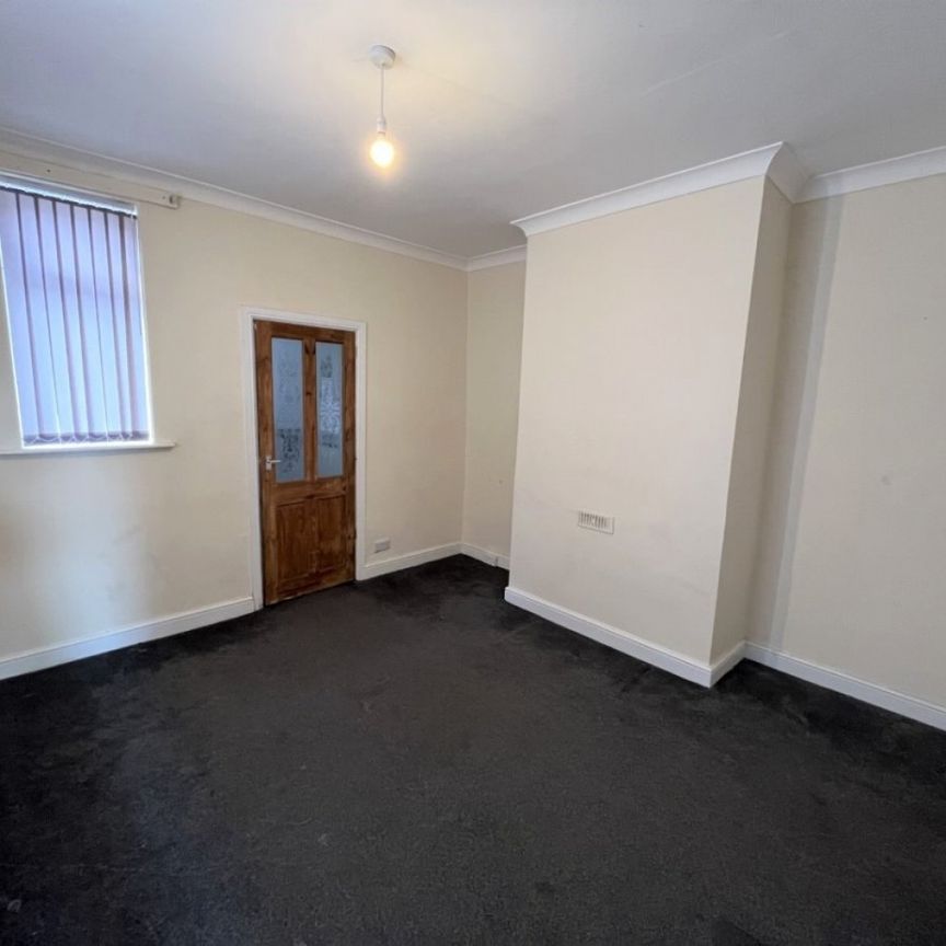2 bed Terraced - To Let - Photo 1