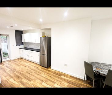 Room in a Shared House, Rosenthal Road, SE6 - Photo 5