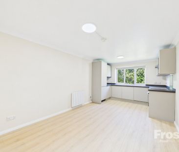 Lowestoft Drive, Slough, Berkshire,SL1 - Photo 3