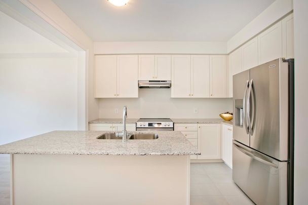For Lease - 2970 Gatestone Path N/A, Pickering, Ontario - Photo 1