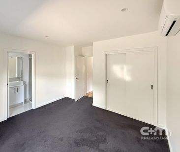 2/1 Lindsay Street, Glenroy, Vic 3046 - Photo 3