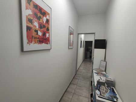 Location bureaux 3 pièces, 80.00m², Nîmes - Photo 4