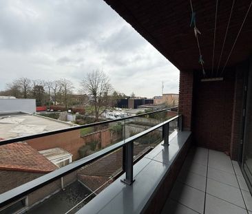 TE HUUR: Zéér ruim appartement in centrum Tielt. - Foto 6