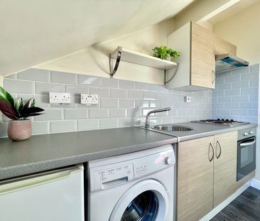 1 Bed Flat, Aston Street, LS13 - Photo 5
