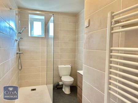 Location Appartement 4 pièces 65m² ST ETIENNE 42000 - Photo 4