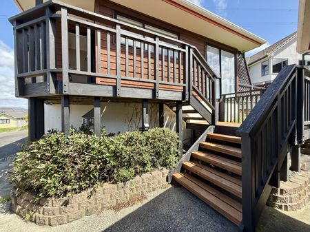 3-Bedroom House in Tirohanga - Photo 4