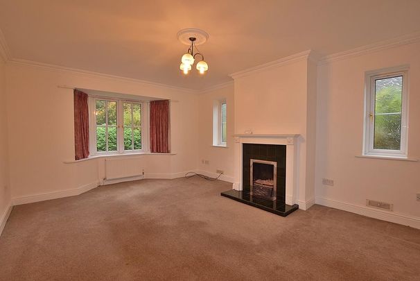 3 bedroom detached bungalow to rent - Photo 1