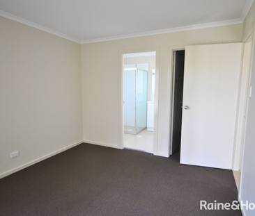 Modern Family Living in Popular Worrigee Location - Photo 1