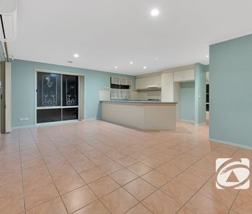 THREE BEDROOM HOME IN COURT LOCATION - Photo 6