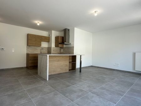 Location Appartement 3 pièces 64m² TREVOUX 01600 - Photo 3