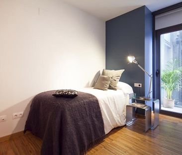 Carrer de Ballester, Barcelona, Catalonia 08023 - Photo 6