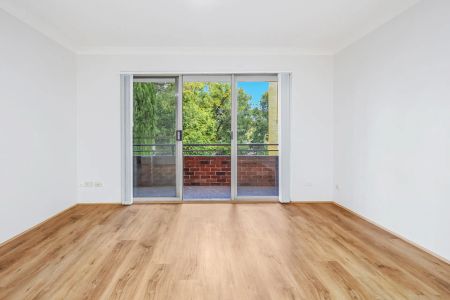 Brilliant Location Near River – Renovated - Photo 4