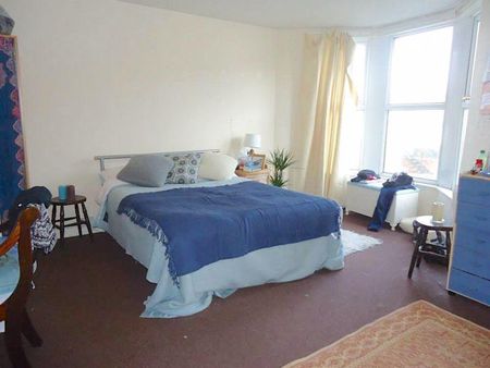 4 bedroom terraced house to rent - Photo 2