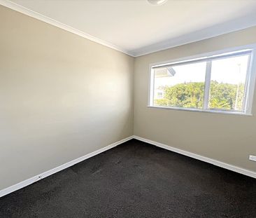 COMPACT AND NEAT AS A PIN-TWO BEDROOMS-STANMORE BAY! - Photo 4