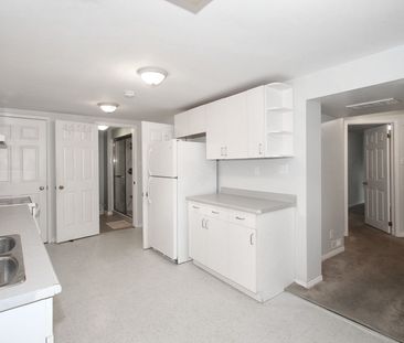 For Lease - 295 Brimson Drive, Newmarket, Ontario - Photo 2