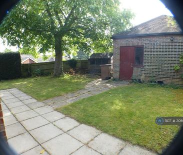 1 bedroom in a house share to rent - Photo 6
