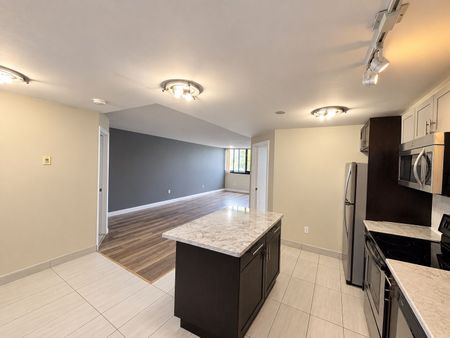 For Lease - 2200 Sherobee Road Unit# 201, Mississauga, Ontario - Photo 5
