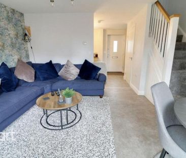 2 bedroom semi-detached house to rent - Photo 4