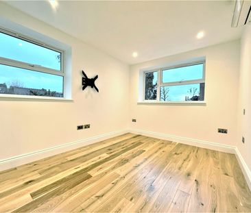 Beautifully refurbished 1-bed flat, Ealing W5 2JD - Photo 4