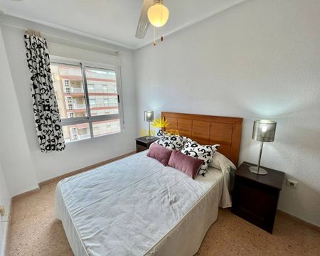 3-BEDROOM APARTMENT FOR RENT IN LA MARINA - ALICANTE - Photo 2
