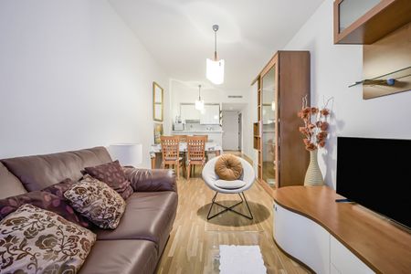 4 min à pied des Champs-Élysées, une adresse d'exception - Photo 2