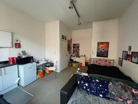 Studio to rent - Photo 3