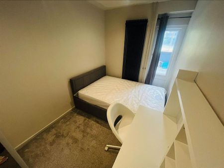 4 bedroom house to rent - Photo 4