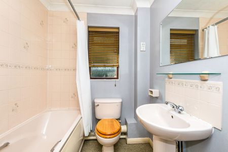 1 bedroom house to rent Dairymans Walk, Guildford, GU4 - Photo 3