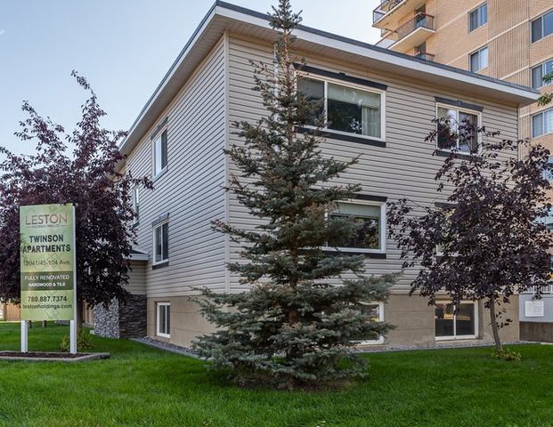 Twinson | 12041 104 Ave NW, Edmonton - Photo 1