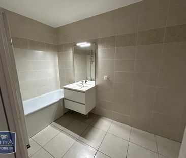 Location Appartement 3 pièces 68m² NEUILLY SUR MARNE 93330 - Photo 4