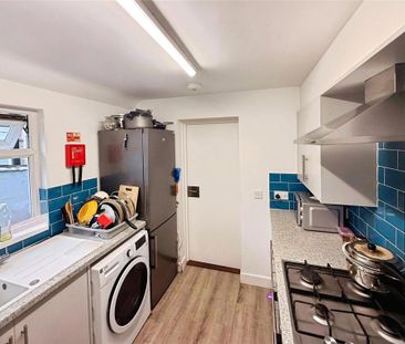 4 bedroom house share to rent - Photo 4