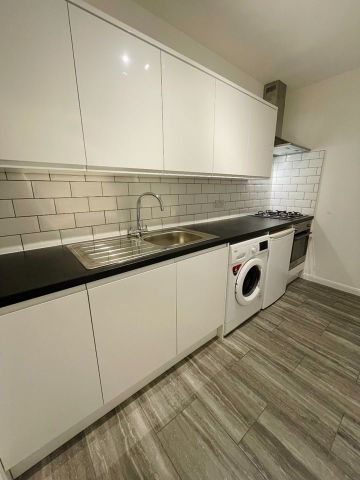 2 Bed Flat, French Place, E1 - Photo 3