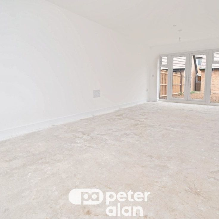 Twyn Y Melin Close, Newport - Photo 1