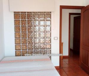 A wonderful three-bedroom flat is available to rent on a seasonal b... - Foto 6