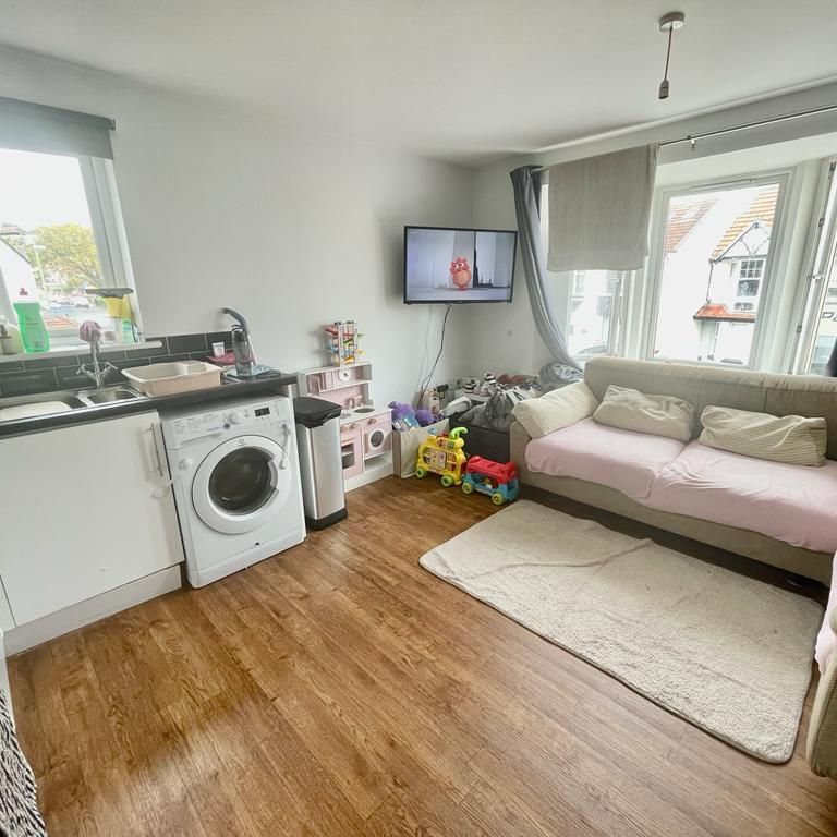 2 bedroom detached house to rent - Photo 1
