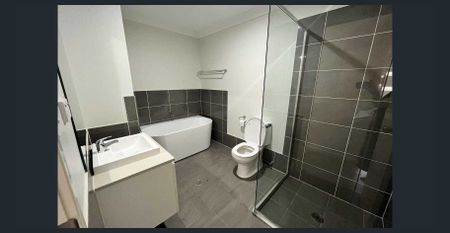 GREAT FAMILY HOME IN QUIET STREET! - Photo 5