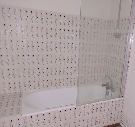 Location Appartement 1 pièce 39m² TOURS 37000 - Photo 3