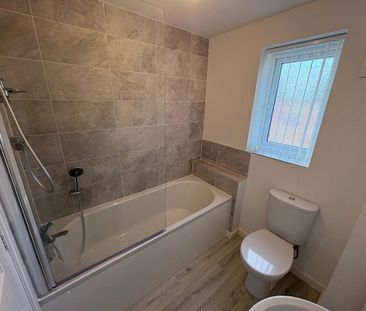 3 bedroom detached house to rent - Photo 6