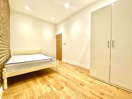 2 Bed Flat, Upper Tachbrook Street, SW1V - Photo 2