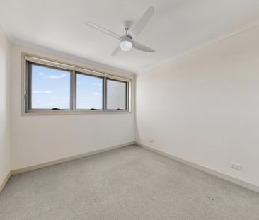 Serene 2- Bedroom Apartment with Sweeping Views. Take Our 3D Virtua... - Photo 6