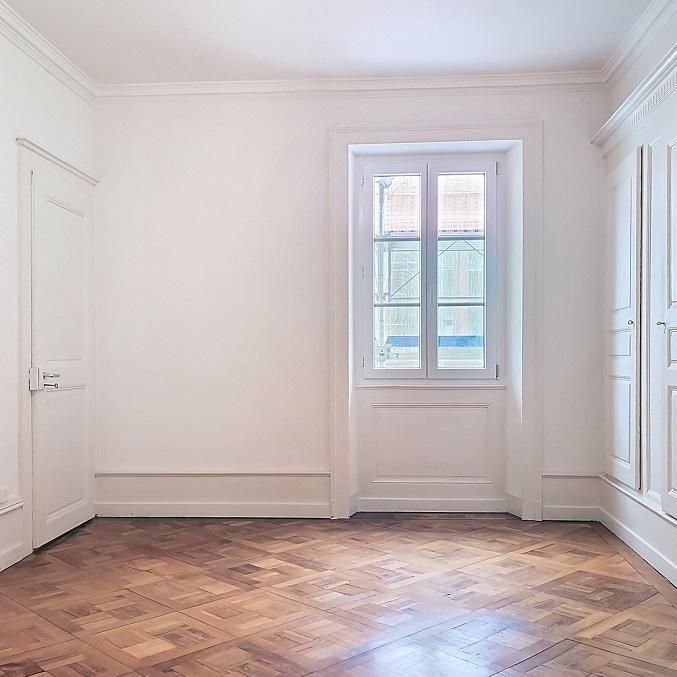 Bel appartement de 6 pièces avec cachet et lumineux au 1er étage - Photo 1