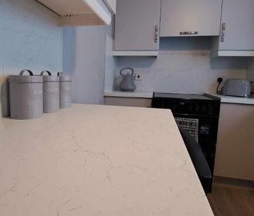 Room 2, 13 Lothair Avenue, Belfast, BT15 2HU - Photo 6
