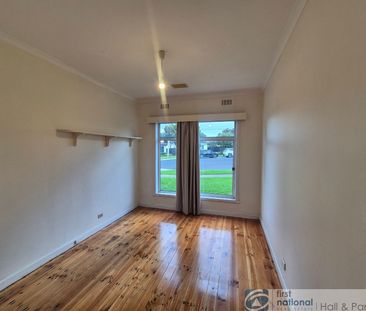 11 Michael Court, Springvale - Photo 4