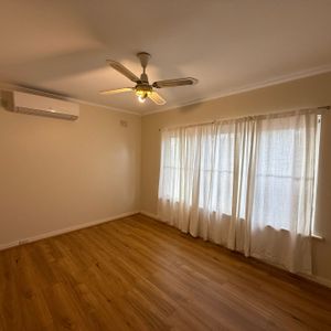 Spacious Family Home in Highly Sought-After Location - Photo 2