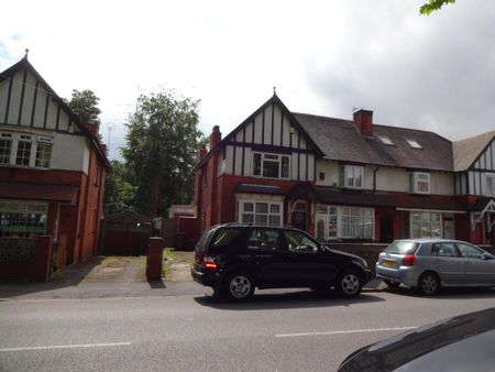 4 bedroom semi-detached house to rent - Photo 5