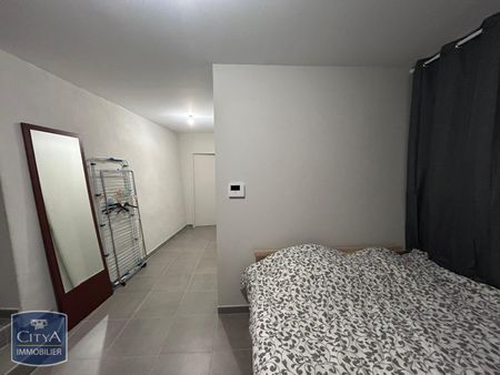 Location Appartement 3 pièces 81m² CHALON SUR SAONE 71100 - Photo 4