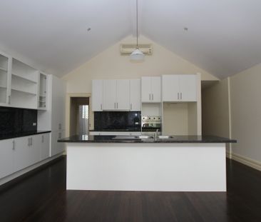 Thinking of selling? Contact our agent - Photo 5