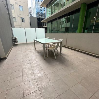 Luxury South Yarra Living - One Bedroom with A Huge Balcony - Photo 1