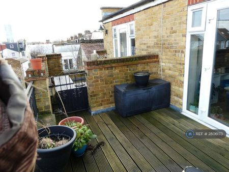 2 bedroom flat to rent - Photo 5
